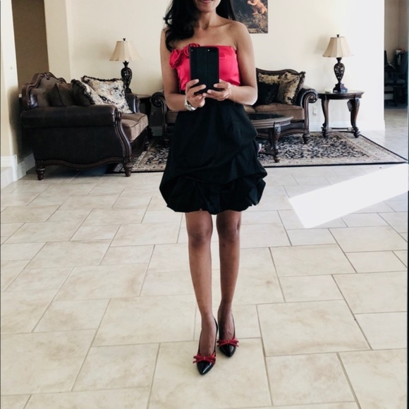 Fashionable Strapless Cocktail Dress - Picture 2 of 3